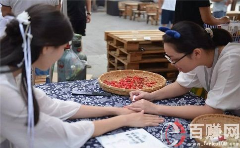 分享一個(gè)適合女性創(chuàng)業(yè)的項(xiàng)目-美甲店項(xiàng)目新玩法